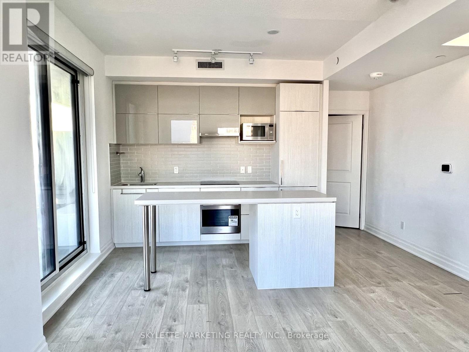 1106 - 8 Rouge Valley Drive W, Markham, Ontario  L6G 0G8 - Photo 2 - N12805576