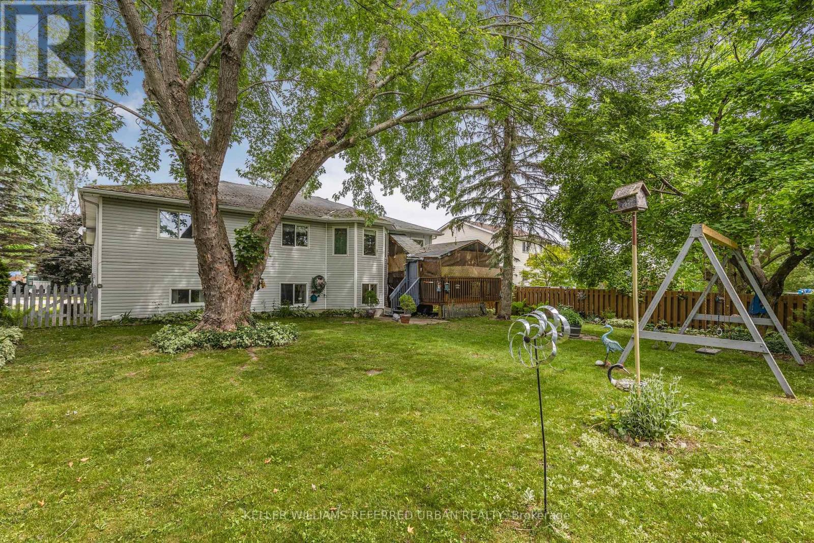 31 John Dillingno Street, Tay (Victoria Harbour), Ontario  L0K 2A0 - Photo 25 - S12805468