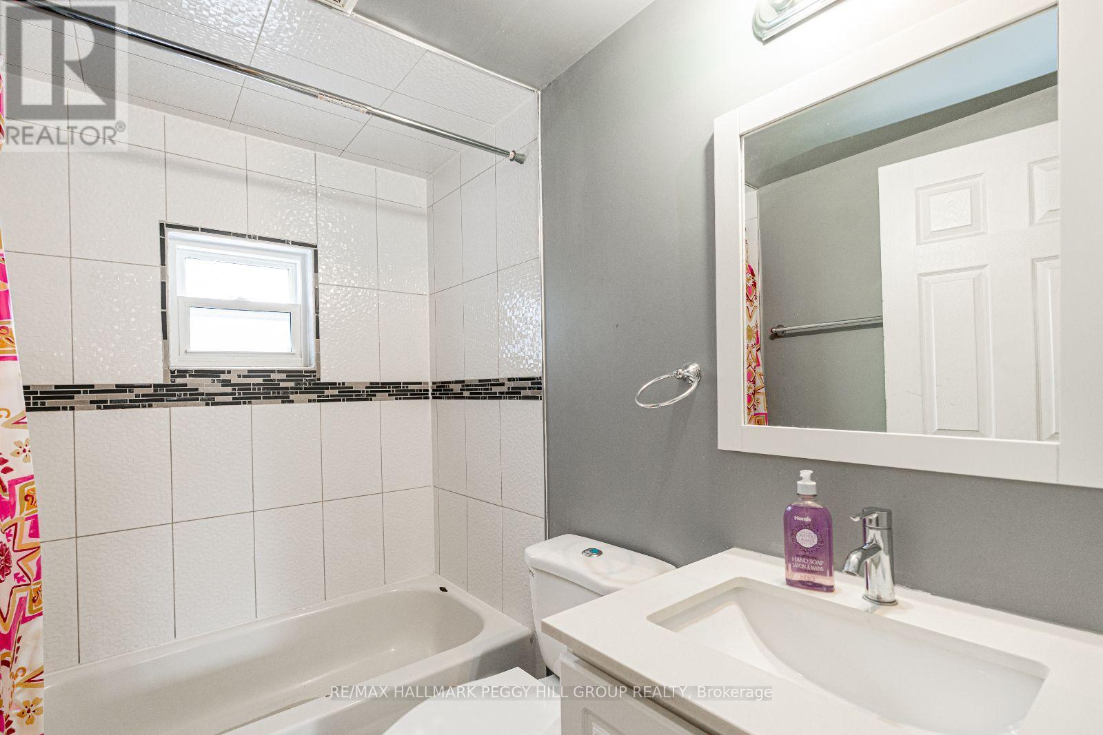 711 Mosley Street, Wasaga Beach, Ontario  L9Z 1Z5 - Photo 13 - S12805474