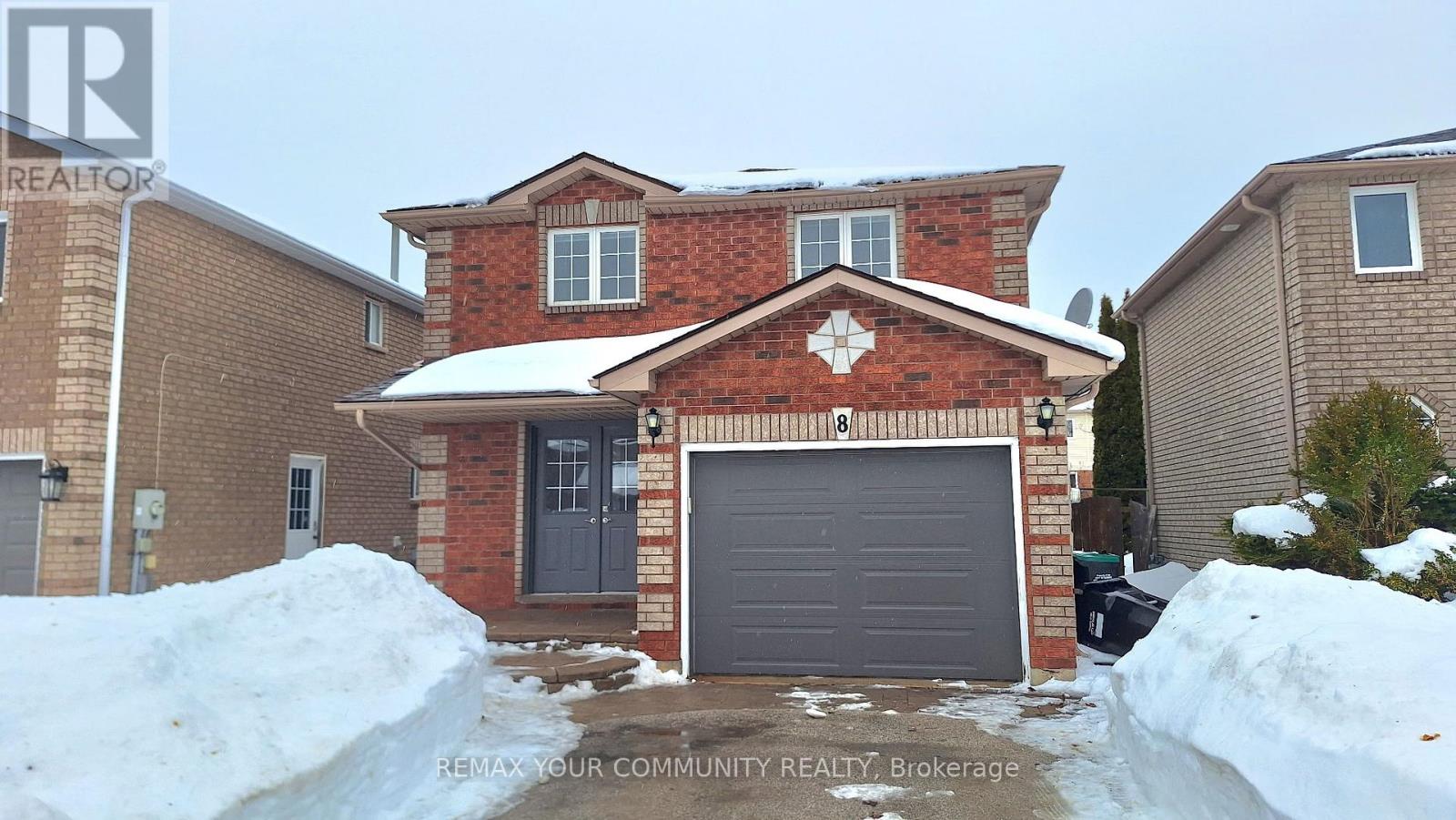 8 Srigley Street, Barrie (Holly), Ontario  L4N 0L9 - Photo 2 - S12805718