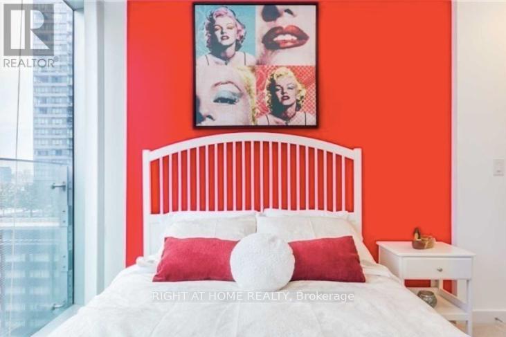 708 - 14 York Street, Toronto, Ontario  M5J 0B1 - Photo 7 - C12656132