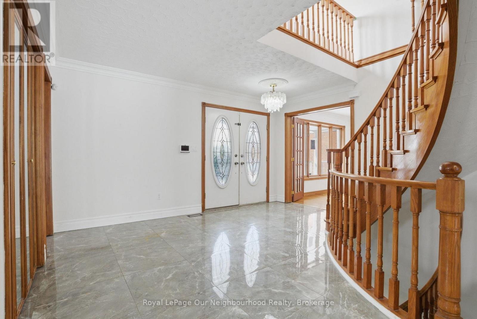 79 Elizabeth Street, Oshawa, Ontario  L1J 8H3 - Photo 4 - E12787972