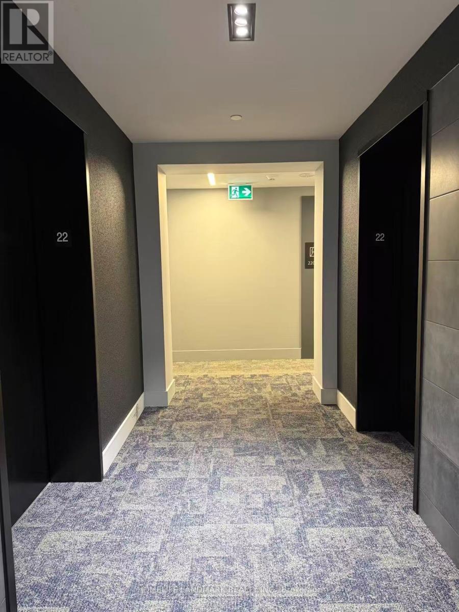 2210 - 4130 Parkside Village Drive, Mississauga (Creditview), Ontario  L5B 3M8 - Photo 9 - W12777550