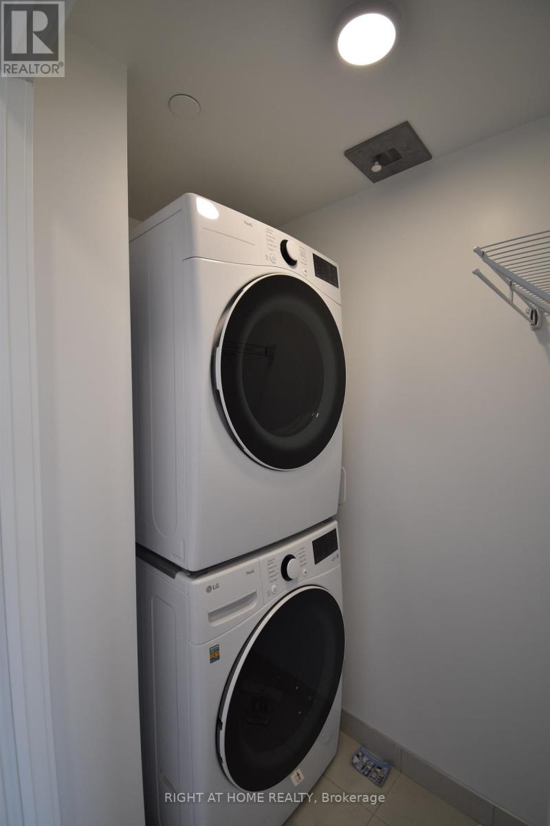 3803 - 395 Square One Drive, Mississauga, Ontario  L5B 0P6 - Photo 13 - W12805440