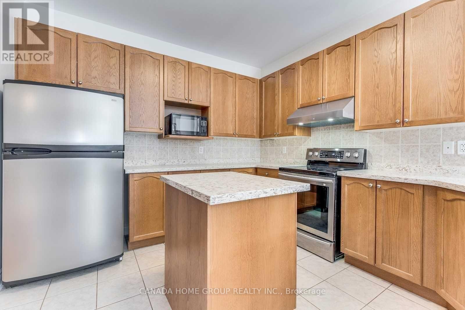 3369 Springflower Way, Oakville, Ontario  L6L 6V1 - Photo 13 - W12805476