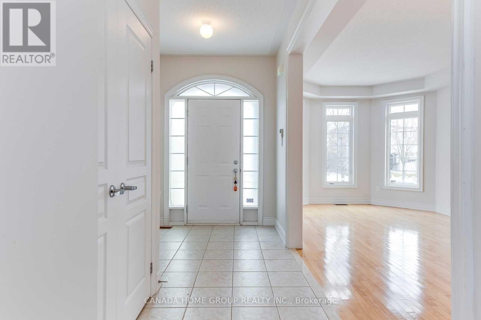 3369 Springflower Way, Oakville, Ontario  L6L 6V1 - Photo 2 - W12805476