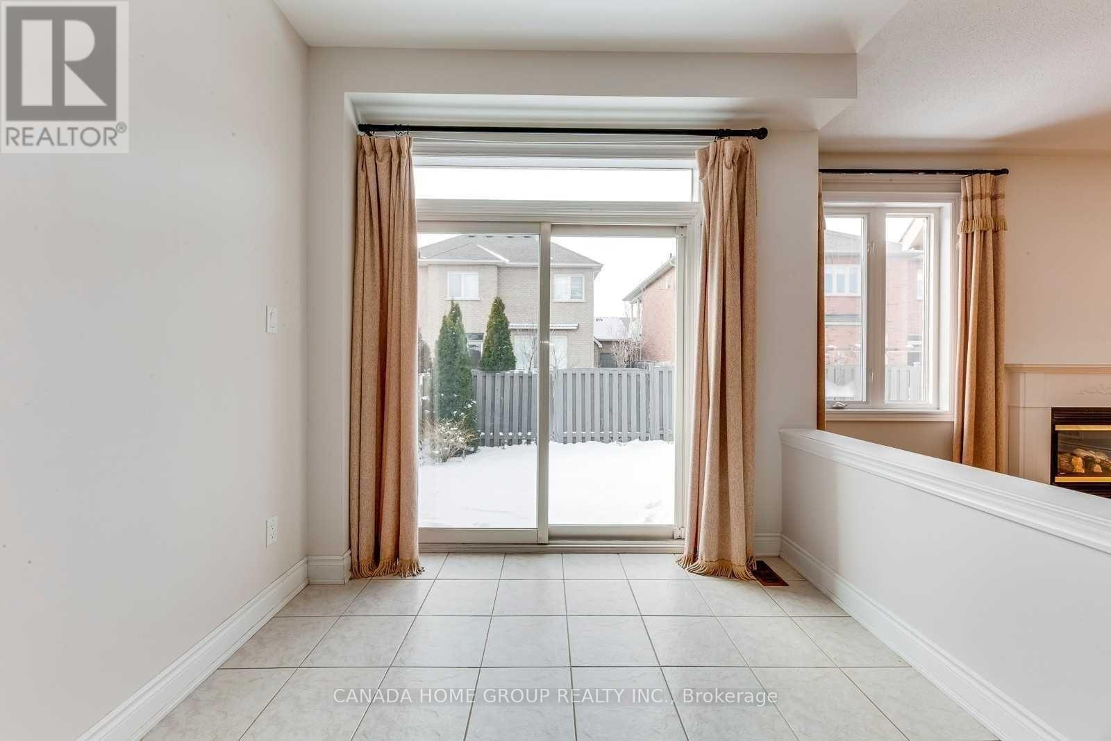 3369 Springflower Way, Oakville, Ontario  L6L 6V1 - Photo 8 - W12805476