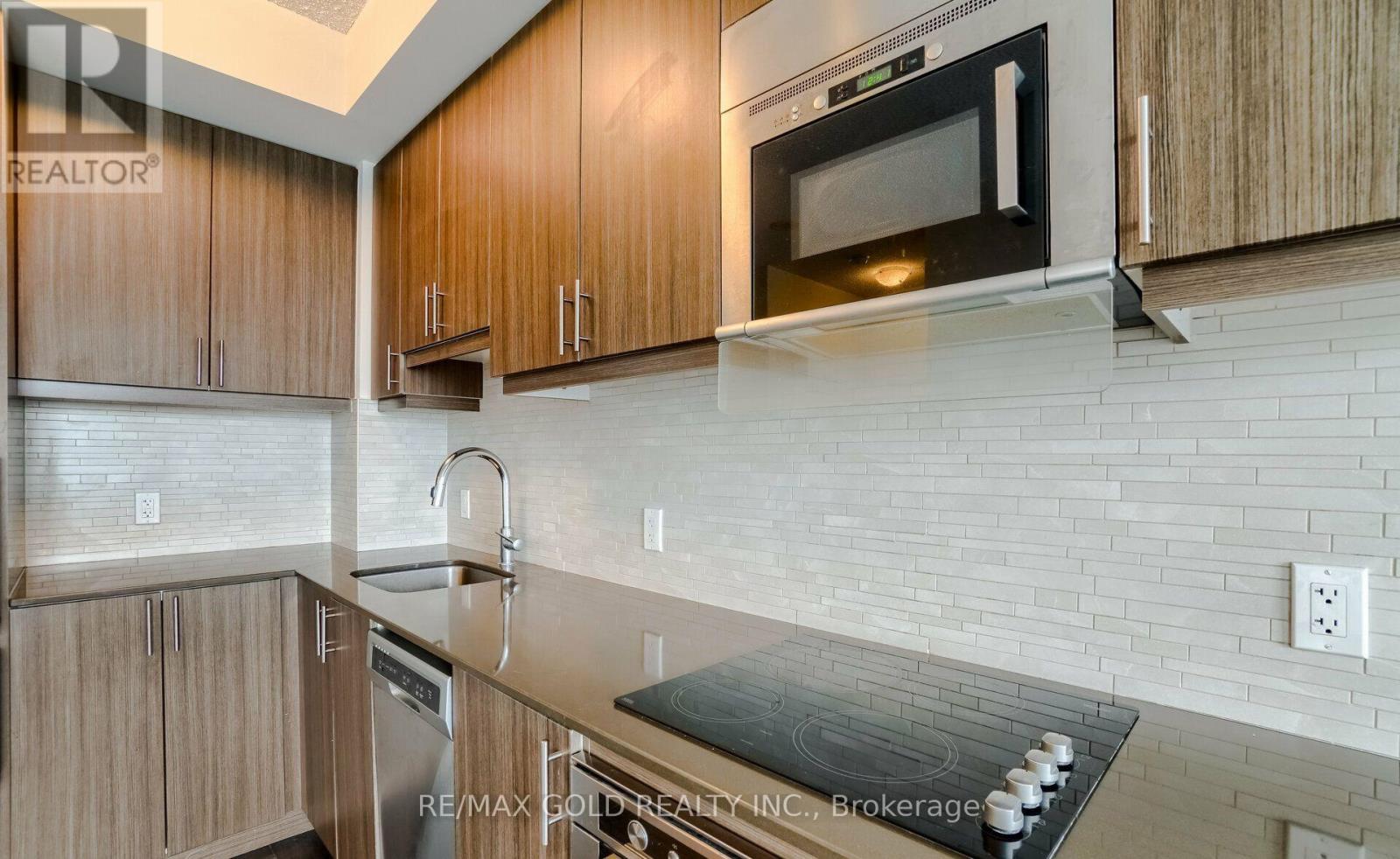 2727 - 2 Eva Road, Toronto, Ontario  M9C 0A9 - Photo 10 - W12805482