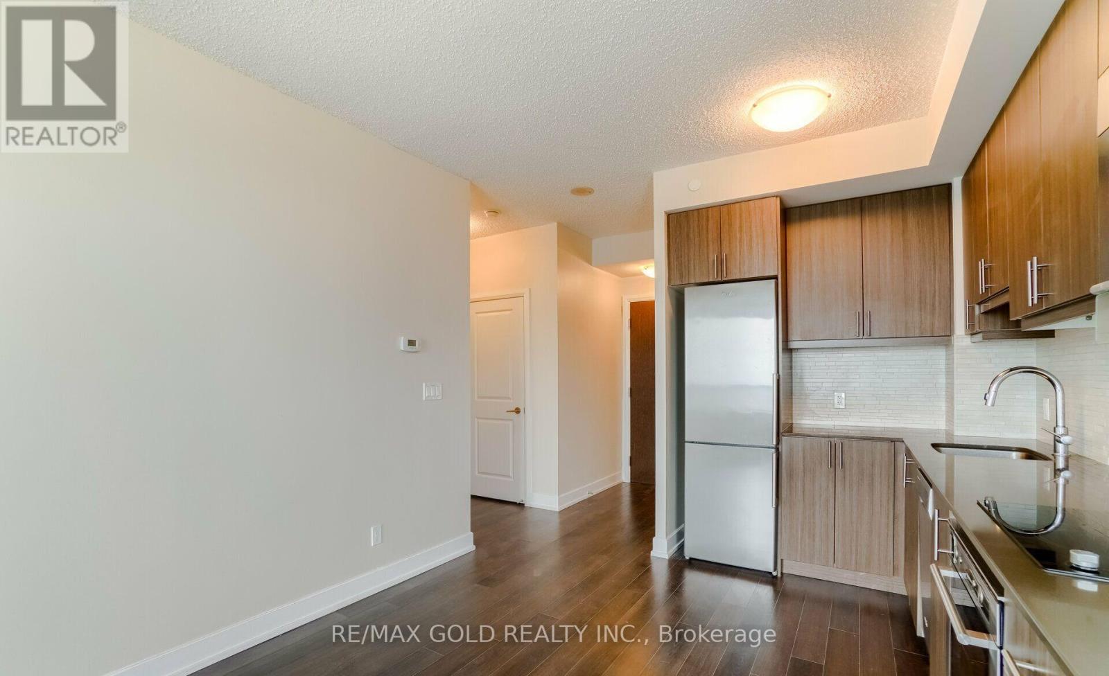 2727 - 2 Eva Road, Toronto, Ontario  M9C 0A9 - Photo 9 - W12805482