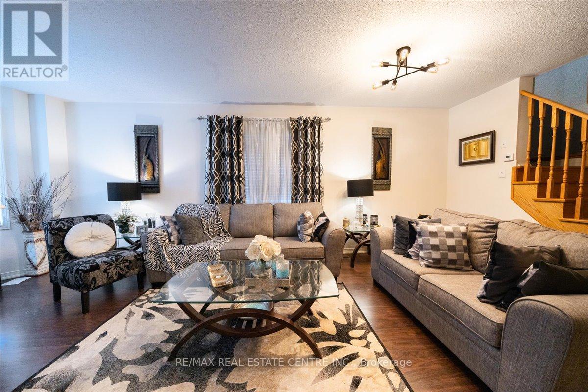 523 Nairn Circle, Milton, Ontario  L9T 8A5 - Photo 10 - W12805516