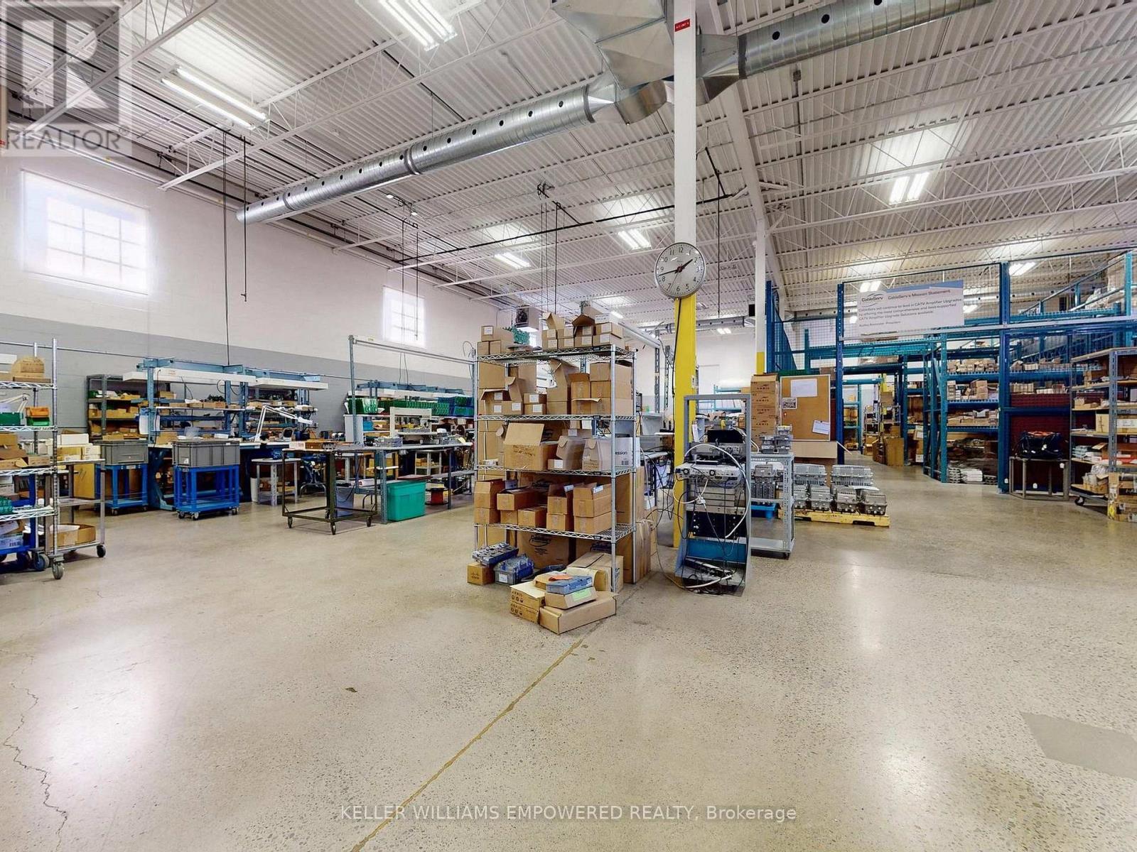 949 Kamato Road, Mississauga, Ontario  L4W 2R5 - Photo 19 - W12805542