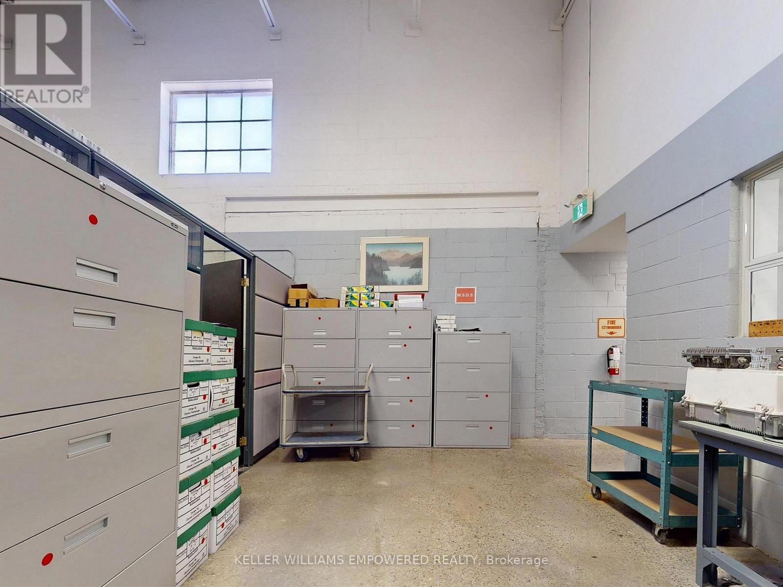 949 Kamato Road, Mississauga, Ontario  L4W 2R5 - Photo 20 - W12805542