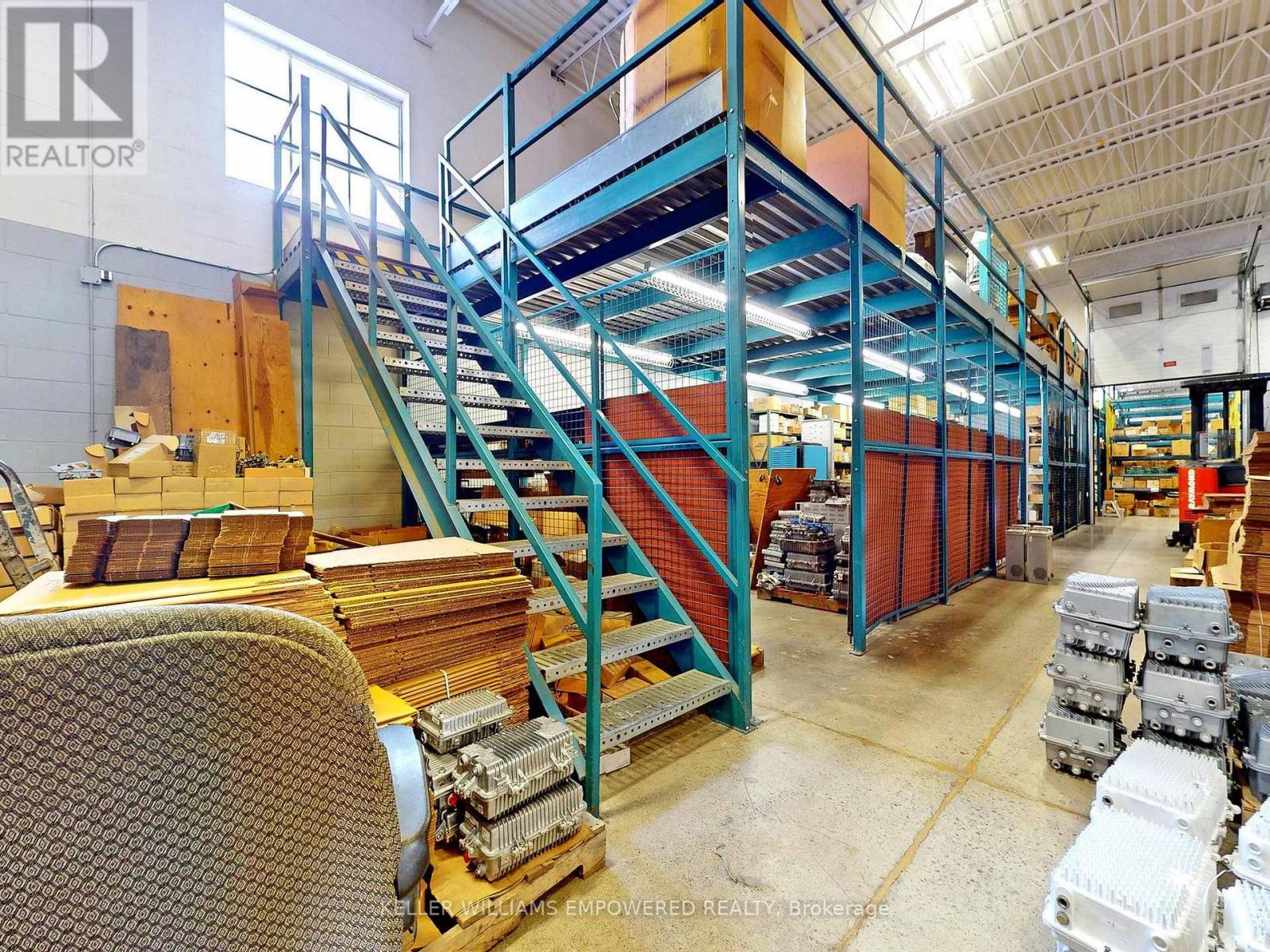 949 Kamato Road, Mississauga, Ontario  L4W 2R5 - Photo 25 - W12805542