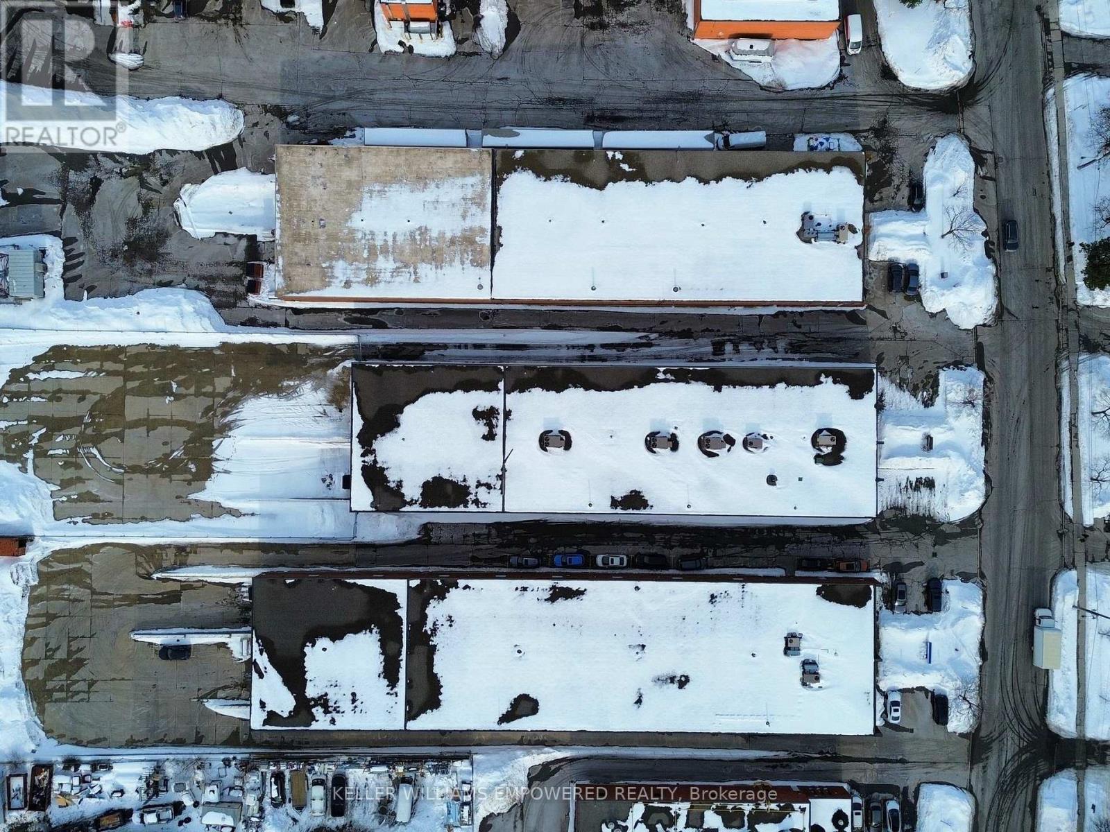 949 Kamato Road, Mississauga, Ontario  L4W 2R5 - Photo 34 - W12805542