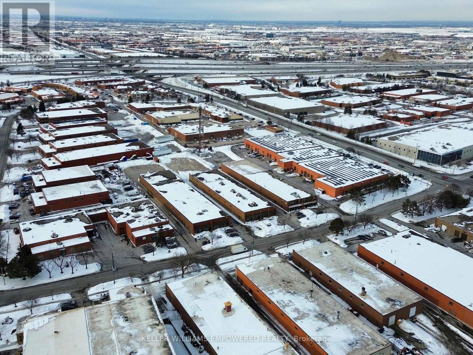 949 Kamato Road, Mississauga, Ontario  L4W 2R5 - Photo 35 - W12805542