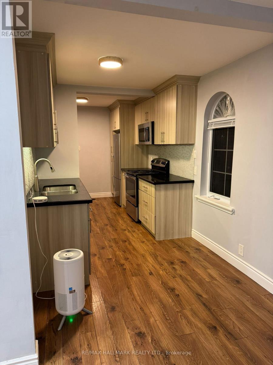 853 Fourth Street, Mississauga, Ontario  L5E 1J7 - Photo 13 - W12805568