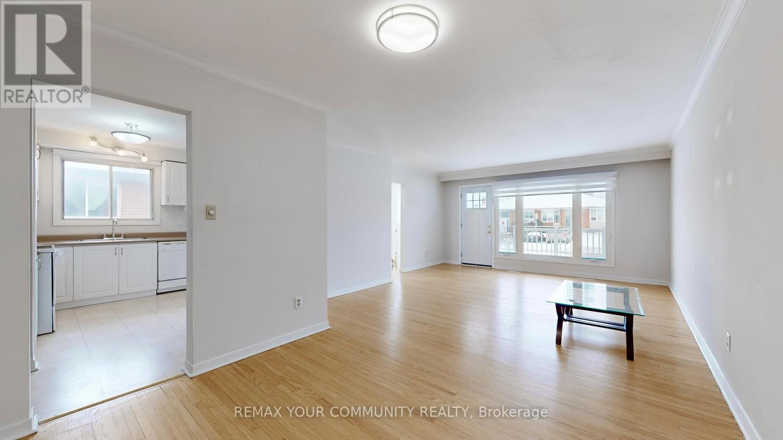 7 Brazil Gate, Toronto, Ontario  M9L 1K3 - Photo 10 - W12805594