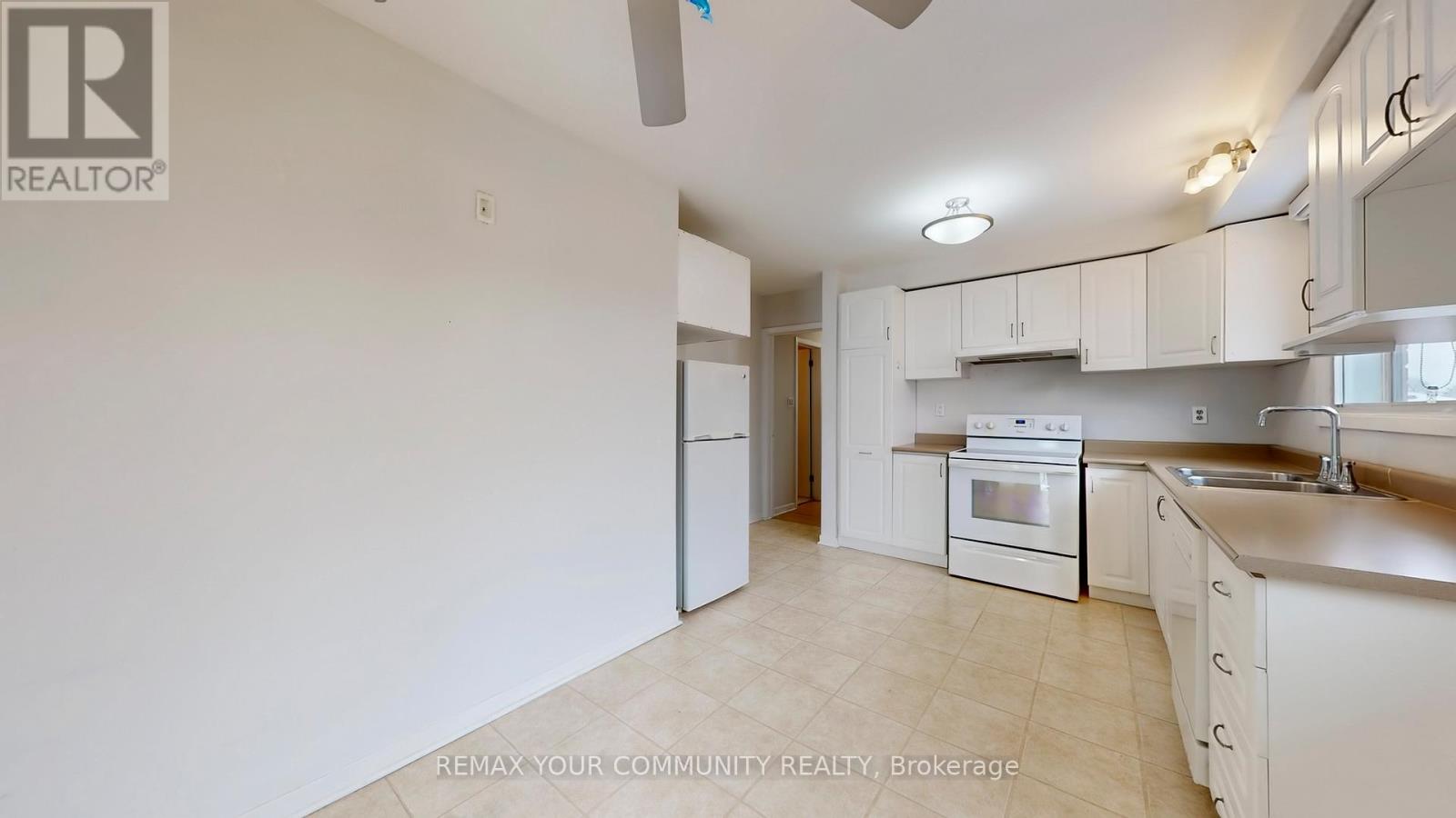 7 Brazil Gate, Toronto, Ontario  M9L 1K3 - Photo 12 - W12805594