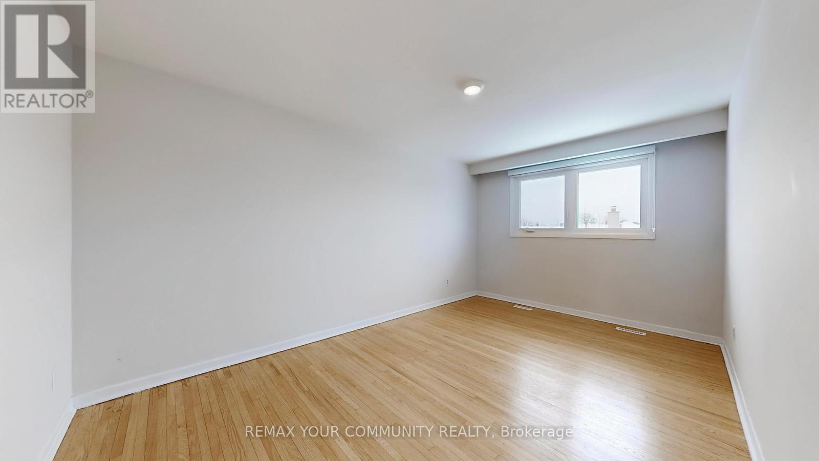 7 Brazil Gate, Toronto, Ontario  M9L 1K3 - Photo 19 - W12805594