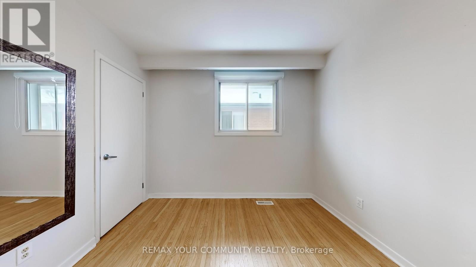 7 Brazil Gate, Toronto, Ontario  M9L 1K3 - Photo 24 - W12805594