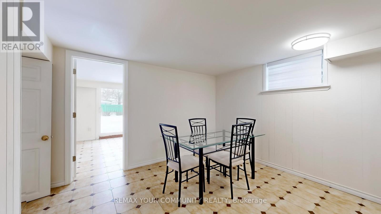 7 Brazil Gate, Toronto, Ontario  M9L 1K3 - Photo 35 - W12805594