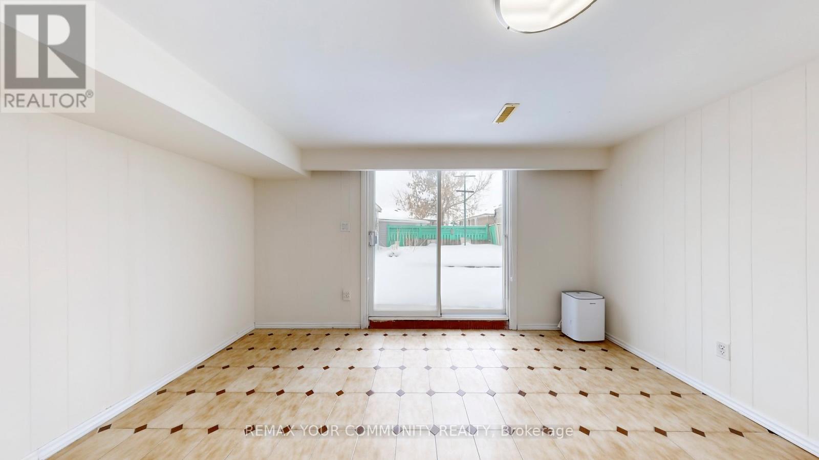 7 Brazil Gate, Toronto, Ontario  M9L 1K3 - Photo 40 - W12805594