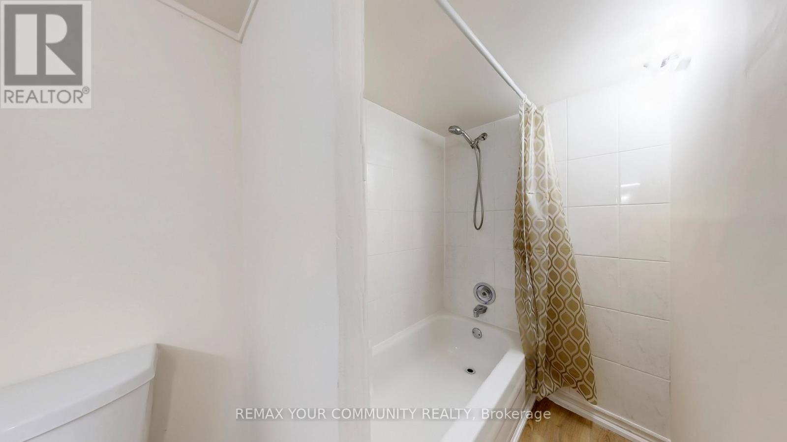 7 Brazil Gate, Toronto, Ontario  M9L 1K3 - Photo 44 - W12805594