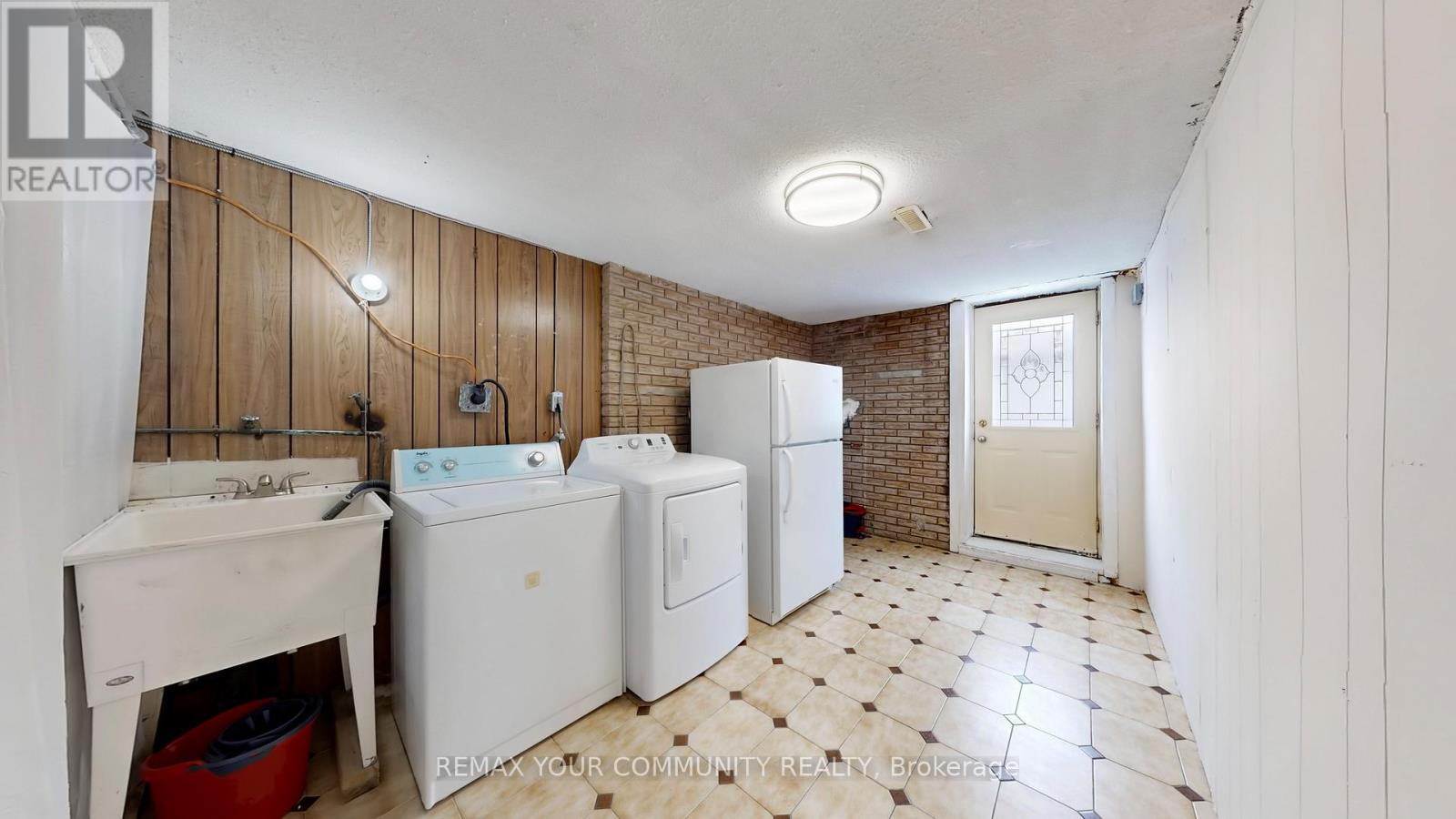 7 Brazil Gate, Toronto, Ontario  M9L 1K3 - Photo 45 - W12805594