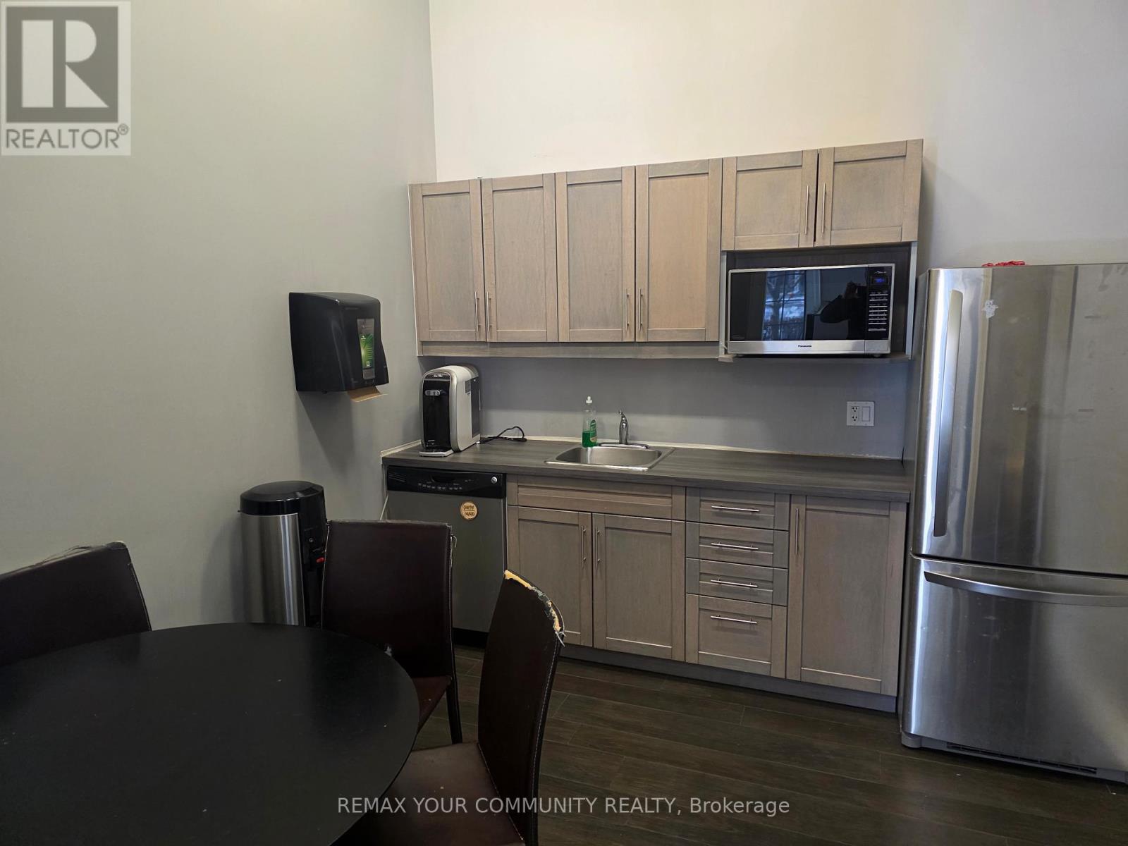 26 - 1525 Cornwall Road, Oakville, Ontario  L6J 0B2 - Photo 6 - W12805598