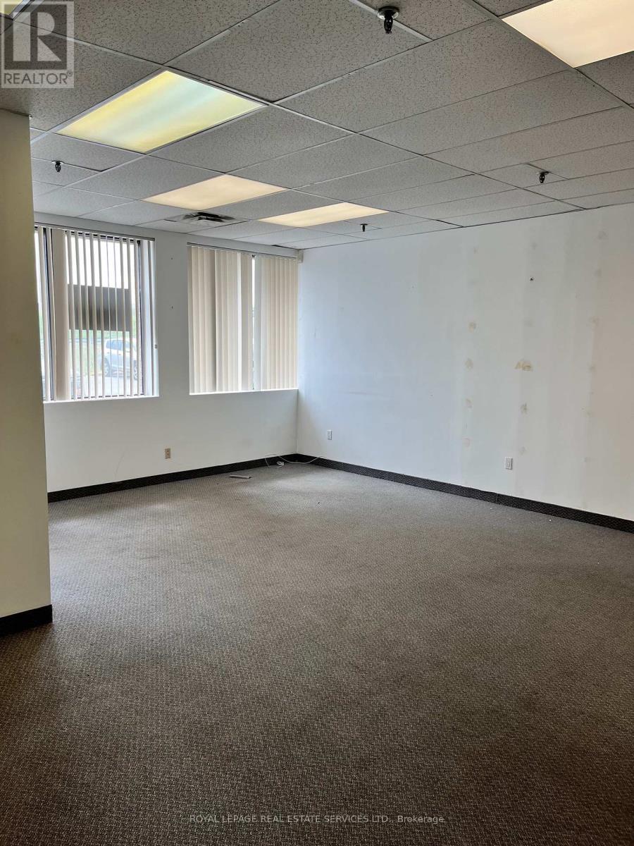 124 - 557 Dixon Road, Toronto, Ontario  M9W 6K1 - Photo 4 - W12805616