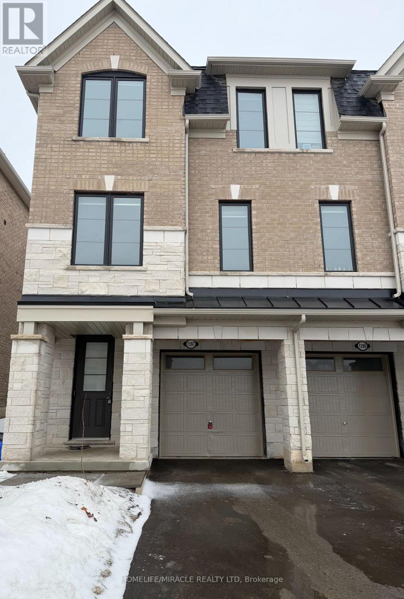 1397 National Common, Burlington, Ontario  L7P 0V7 - Photo 2 - W12805704