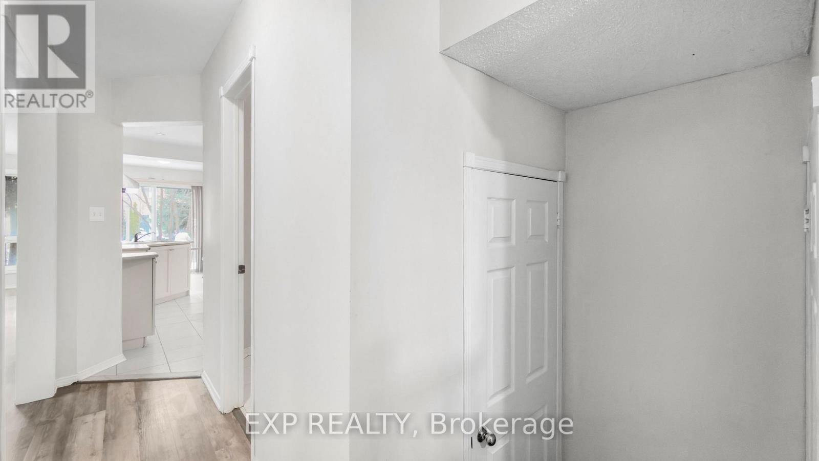 101 - 445 Apache Court, Mississauga, Ontario  L4Z 3W8 - Photo 5 - W12805712