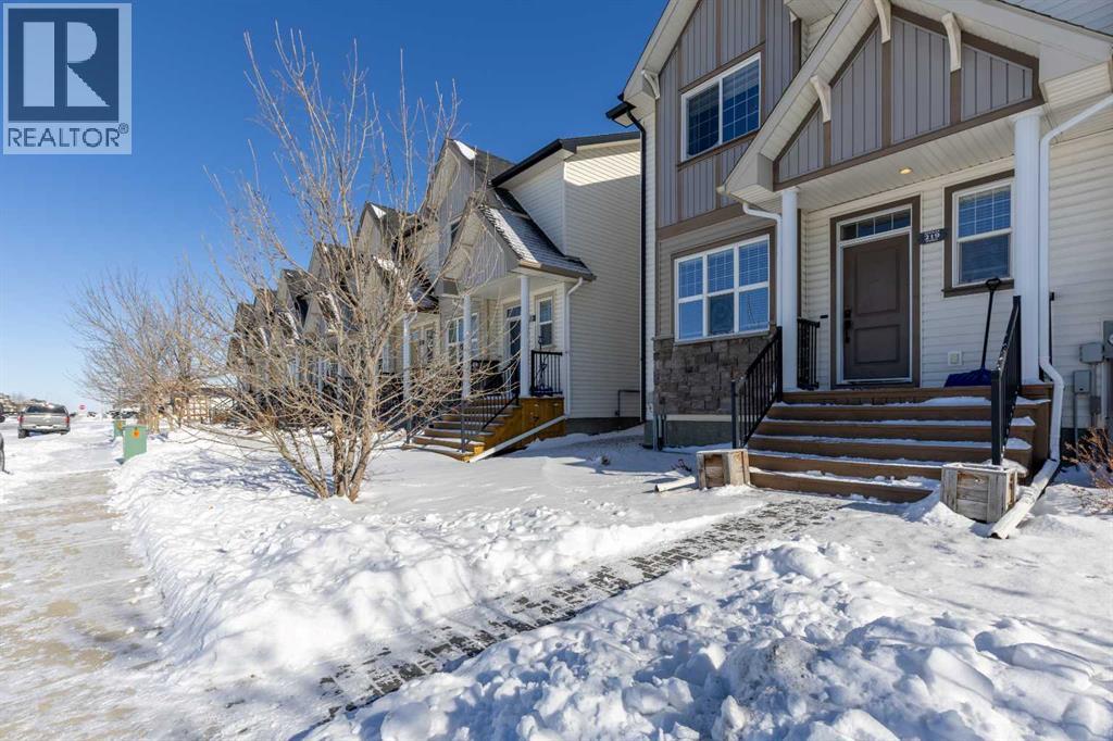 219 Lynx Road N, Lethbridge, Alberta  T1H 6Z5 - Photo 3 - A2287012