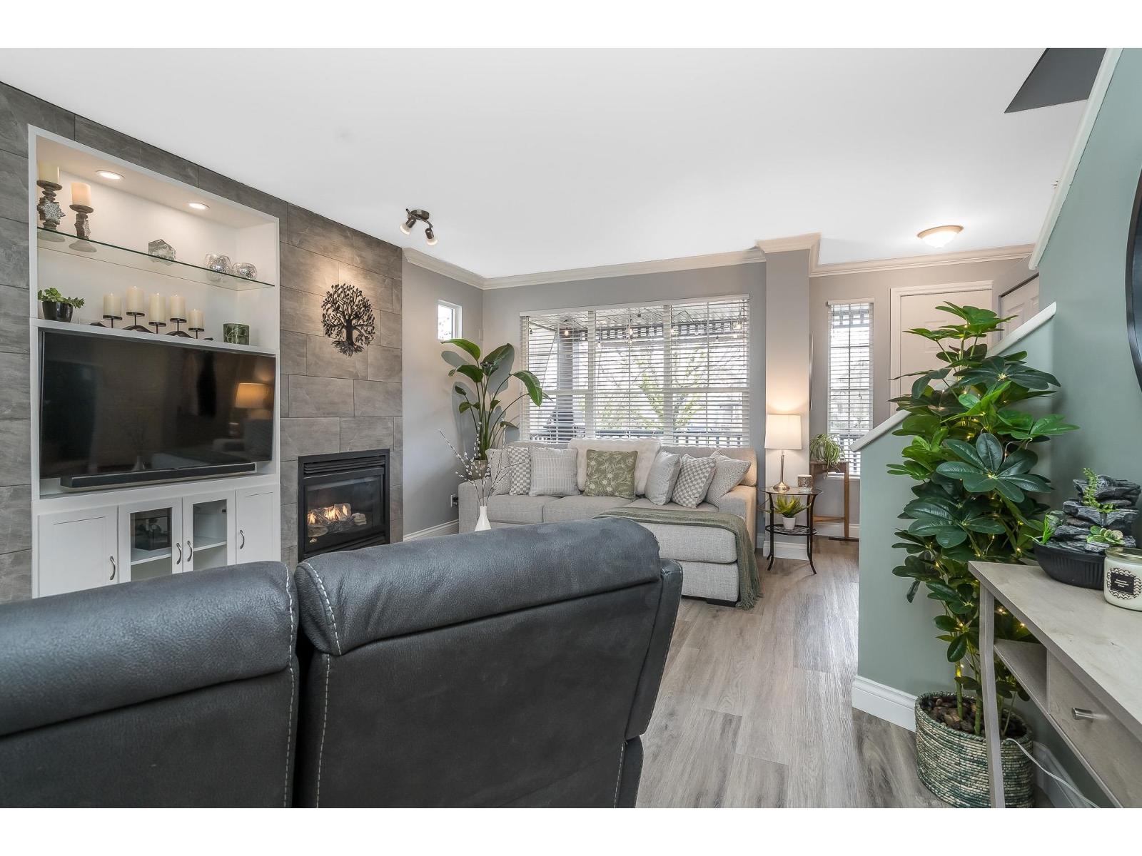 6675 184a Street, Surrey, British Columbia  V3S 9A8 - Photo 5 - R3090347