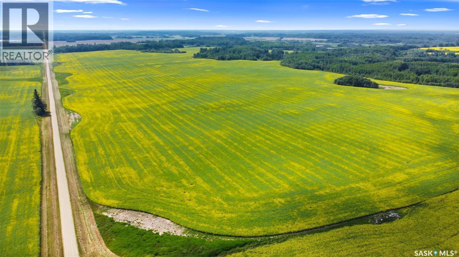 3 Quarters With Yard Site Near Endeavour, Endeavour, Saskatchewan