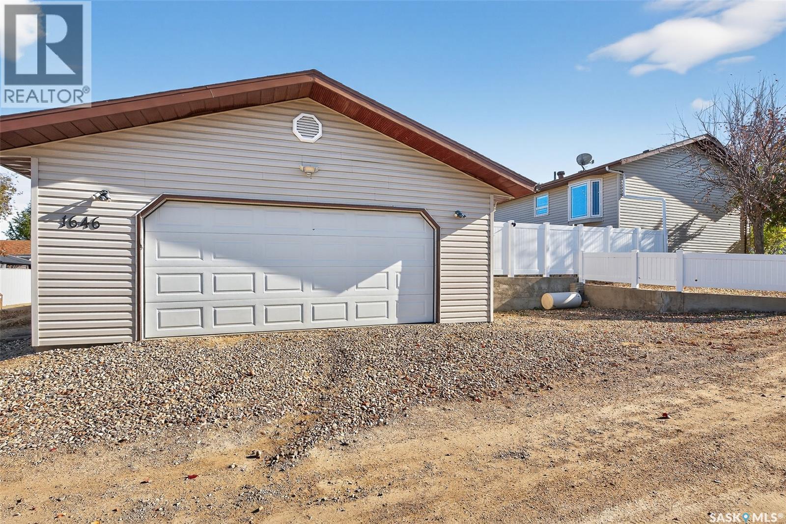 1646 Smith Street, Moose Jaw, Saskatchewan  S6H 1A8 - Photo 44 - SK028895