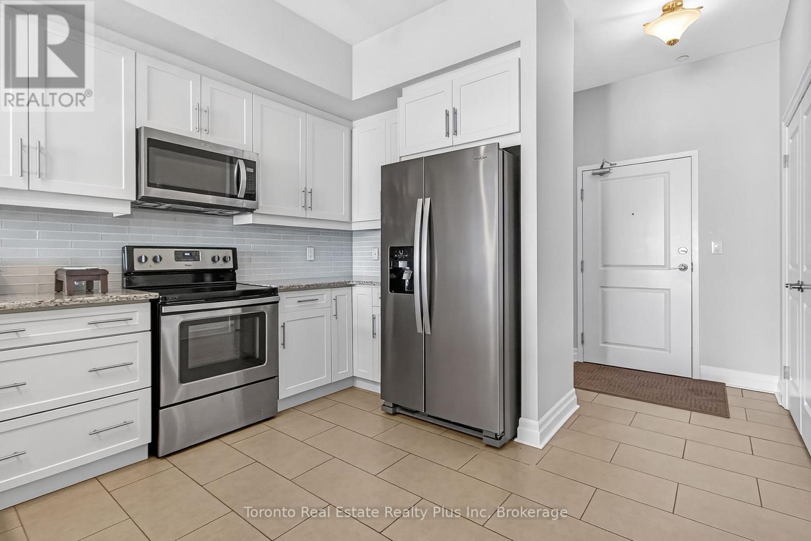 1109 - 260 Villagewalk Boulevard, London North, Ontario  N6G 0W6 - Photo 12 - X12805550