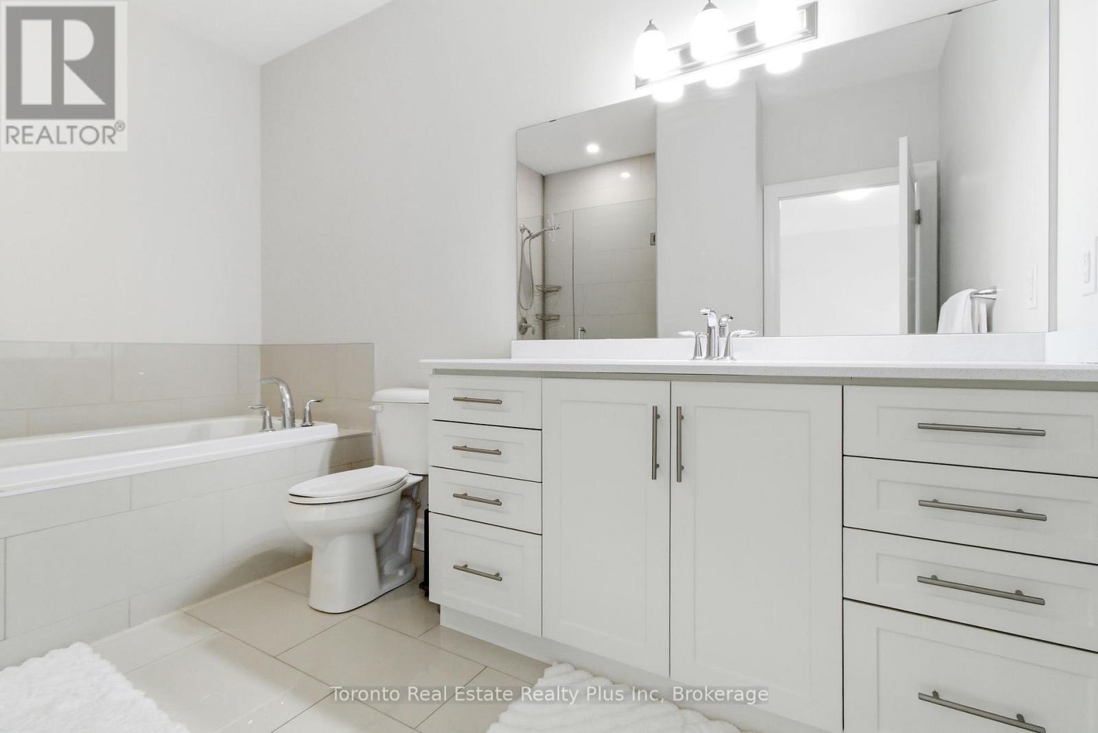 1109 - 260 Villagewalk Boulevard, London North, Ontario  N6G 0W6 - Photo 24 - X12805550