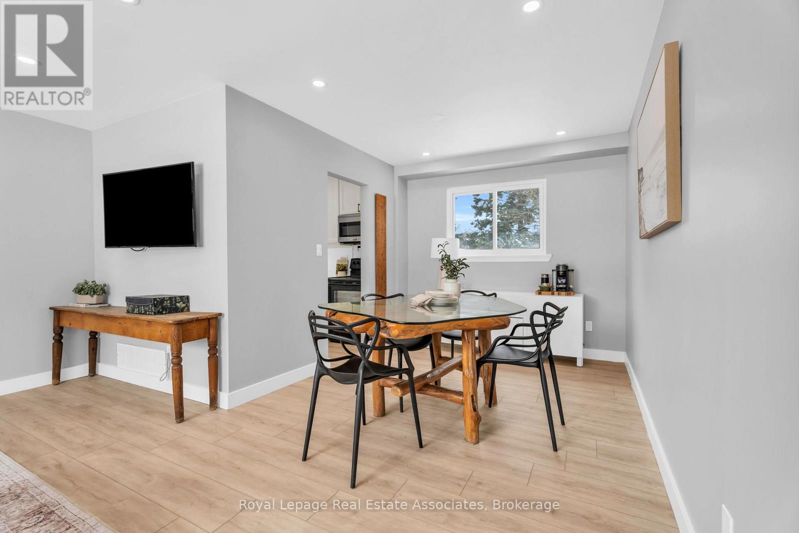 112 Susan Street, Shelburne, Ontario  L9V 2W7 - Photo 10 - X12805610