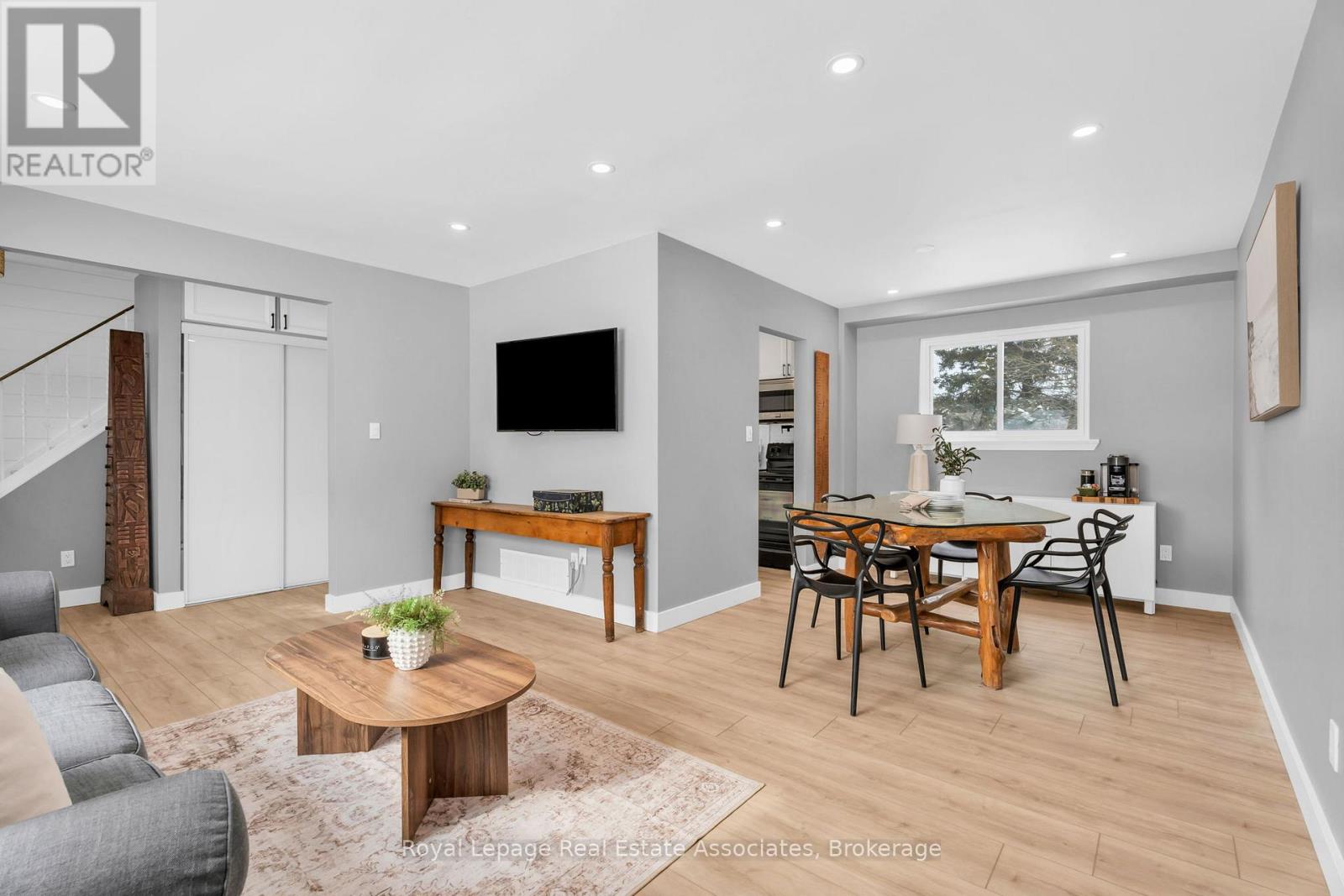 112 Susan Street, Shelburne, Ontario  L9V 2W7 - Photo 9 - X12805610