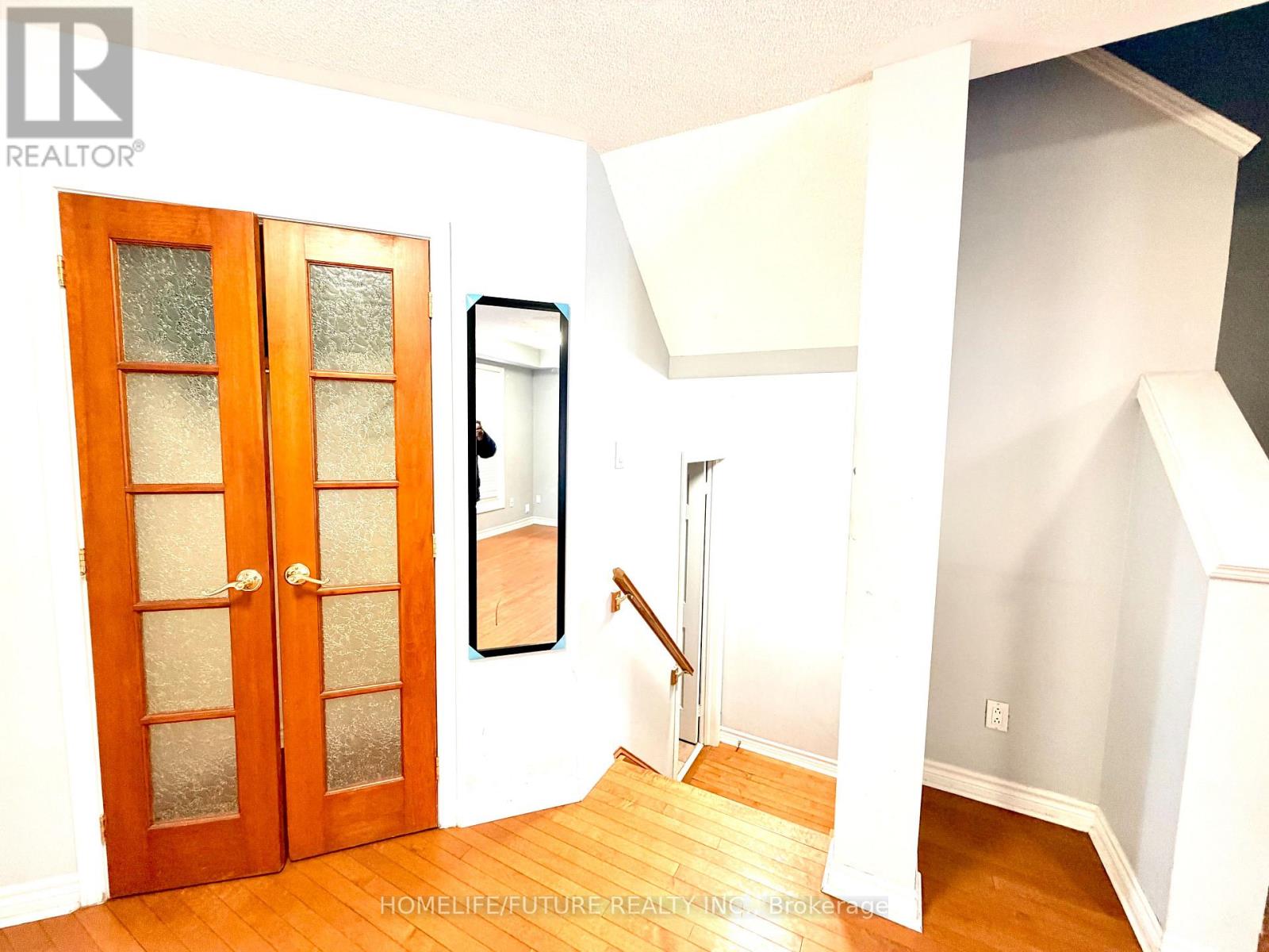 Main & 2nd - 45 Secord Crescent, Brampton (Fletcher's Meadow), Ontario  L6X 4Y8 - Photo 35 - W12693564