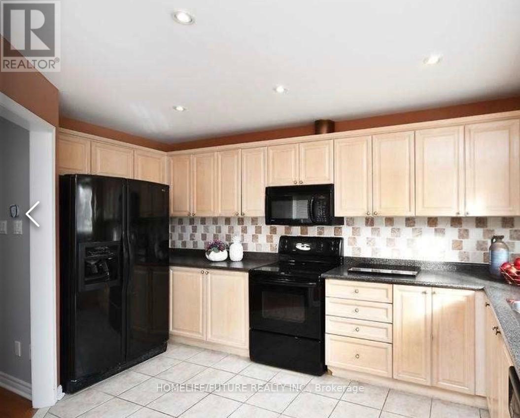 Main & 2nd - 45 Secord Crescent, Brampton (Fletcher's Meadow), Ontario  L6X 4Y8 - Photo 8 - W12693564