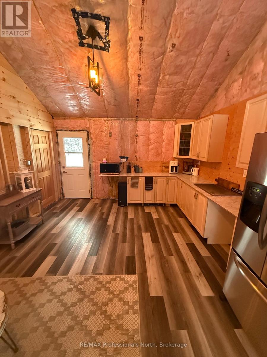 1219 Medora Lake Road, Muskoka Lakes, Ontario  P0C 1A0 - Photo 16 - X12805810