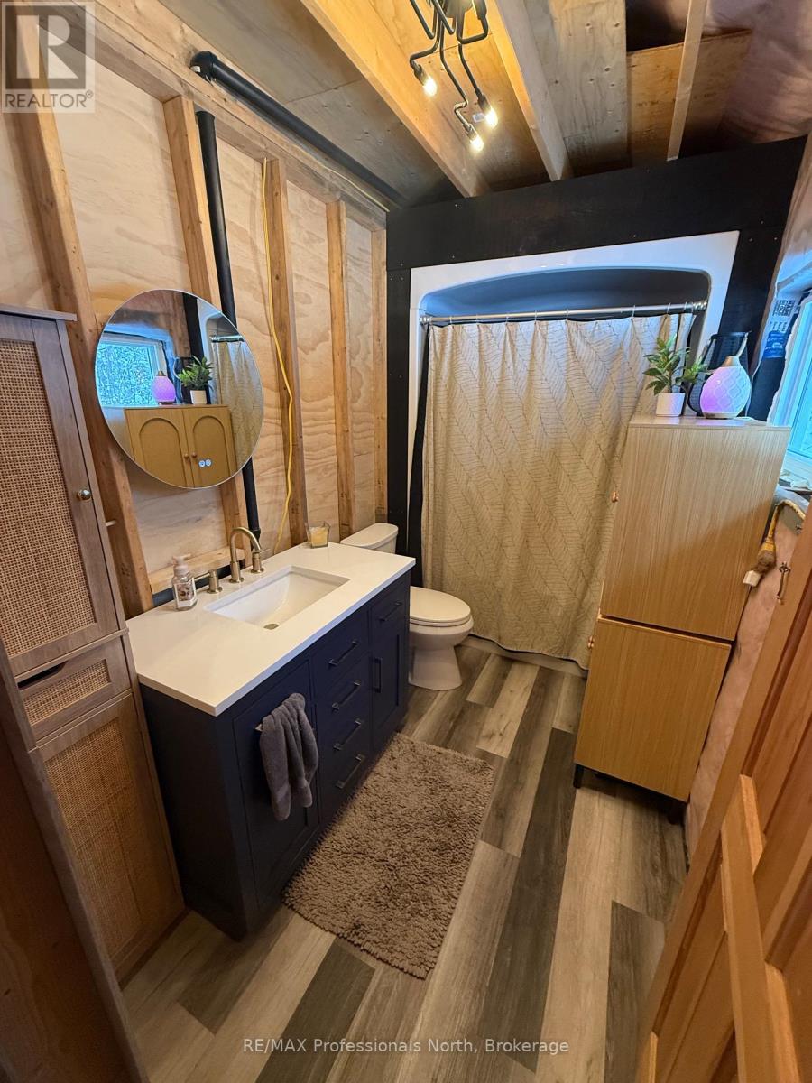 1219 Medora Lake Road, Muskoka Lakes, Ontario  P0C 1A0 - Photo 24 - X12805810