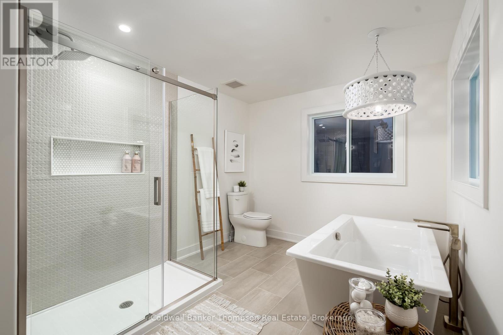 10 Charles Morley Boulevard, Huntsville, Ontario P1H 0G5 - Photo 17 - X12805866