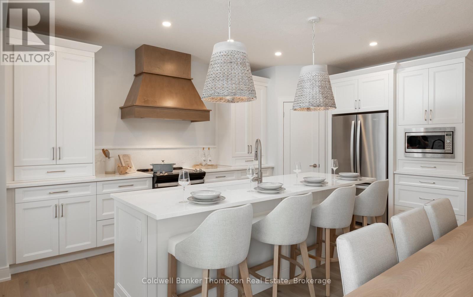 10 Charles Morley Boulevard, Huntsville, Ontario P1H 0G5 - Photo 4 - X12805866