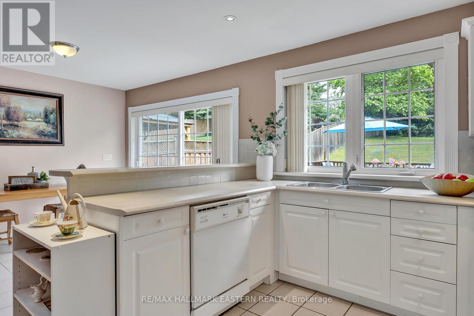 75 Oxford Street, Selwyn, Ontario  K0L 2H0 - Photo 14 - X12805874