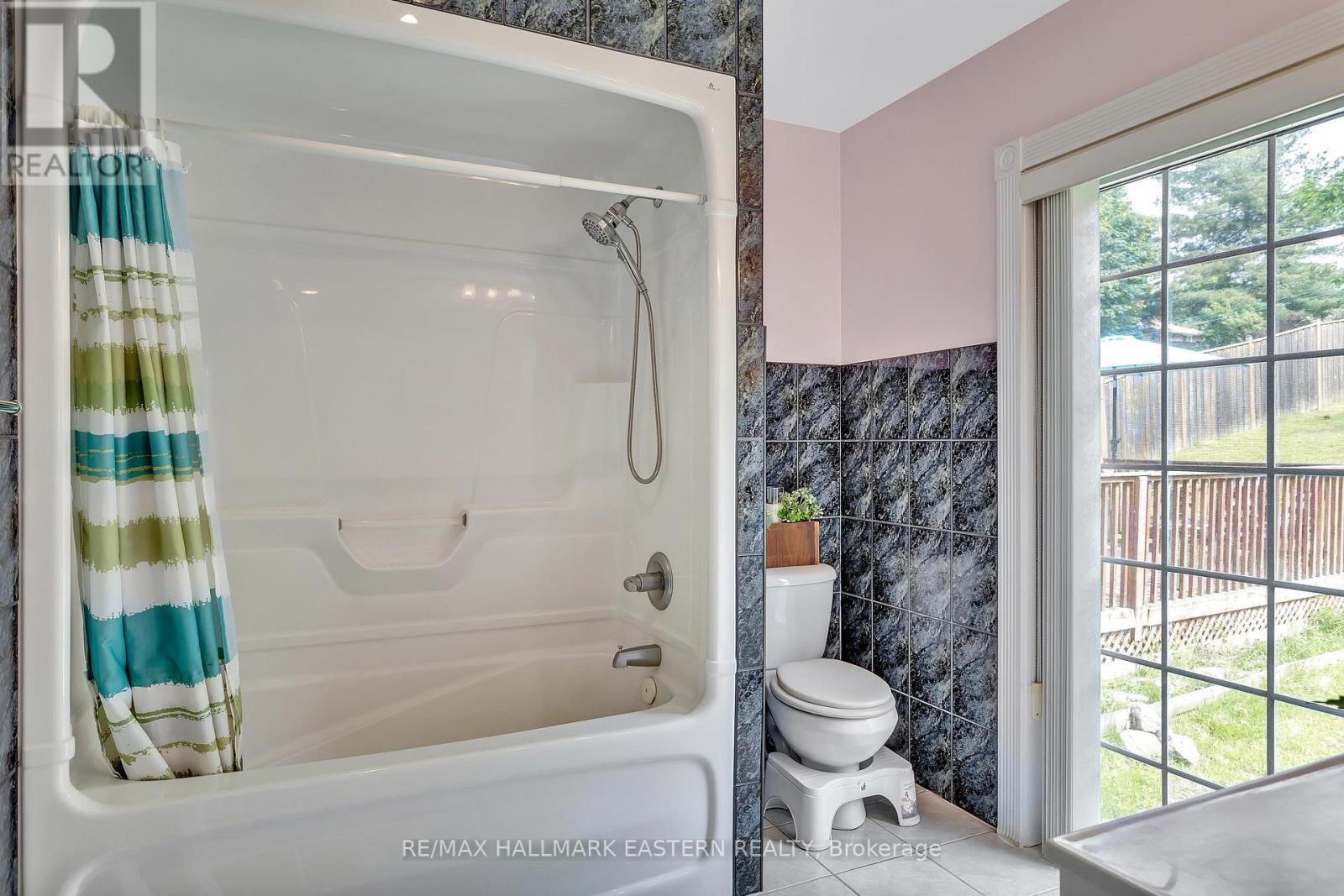 75 Oxford Street, Selwyn, Ontario  K0L 2H0 - Photo 22 - X12805874