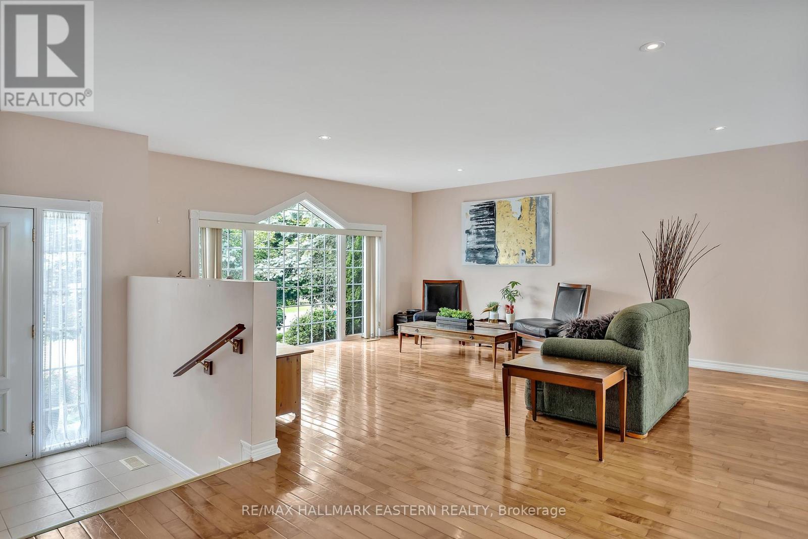 75 Oxford Street, Selwyn, Ontario  K0L 2H0 - Photo 8 - X12805874