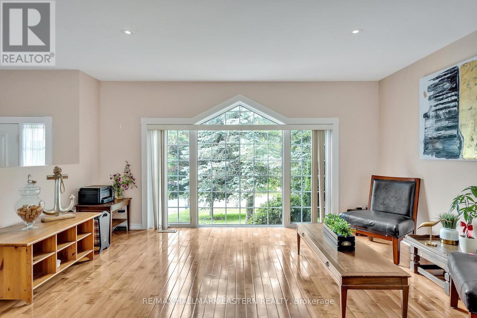 75 Oxford Street, Selwyn, Ontario  K0L 2H0 - Photo 9 - X12805874